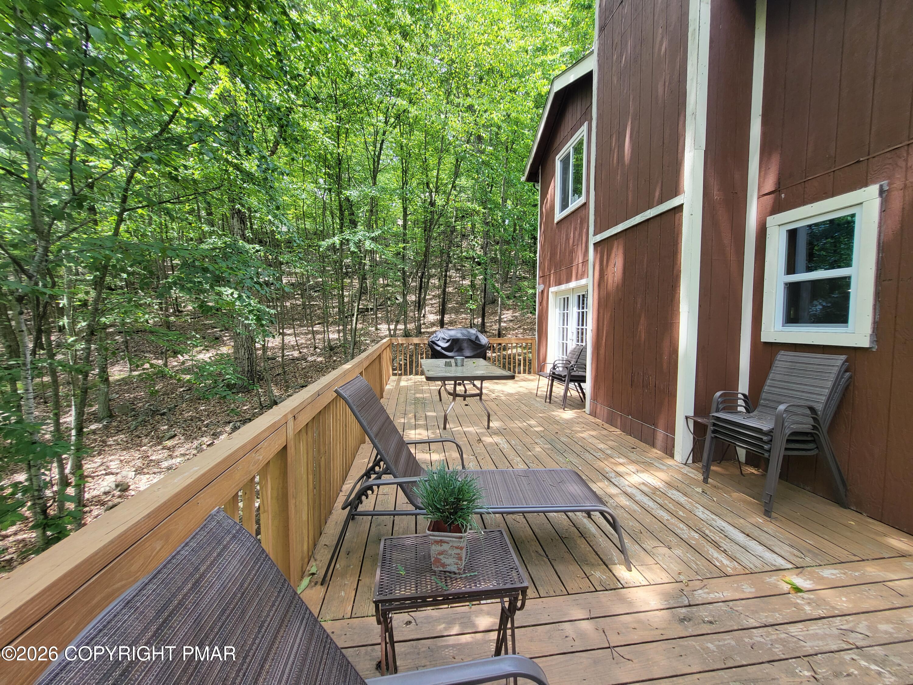 121 Park Court Bushkill, PA 18324 - Photo 44 of 76 1000093323 (1)