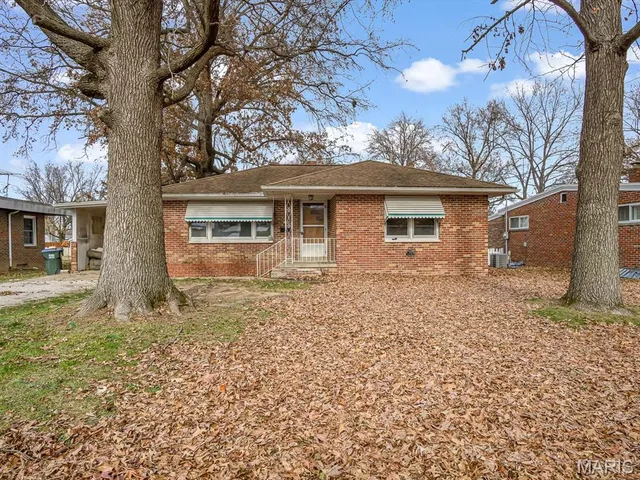 $125,000 | 915 South Mill Street, New Athens, IL 62264