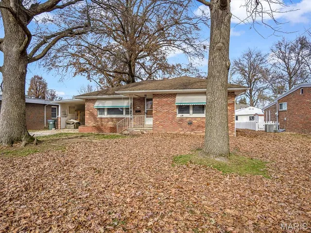 $125,000 | 915 South Mill Street, New Athens, IL 62264