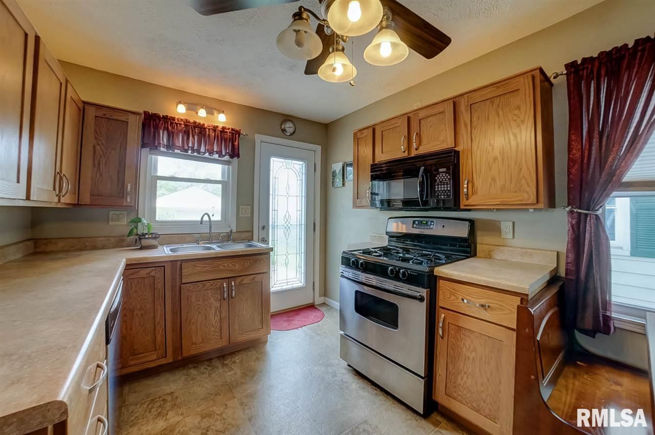 2020 North 20th Street Springfield, IL 62702 - Photo 12 of 36