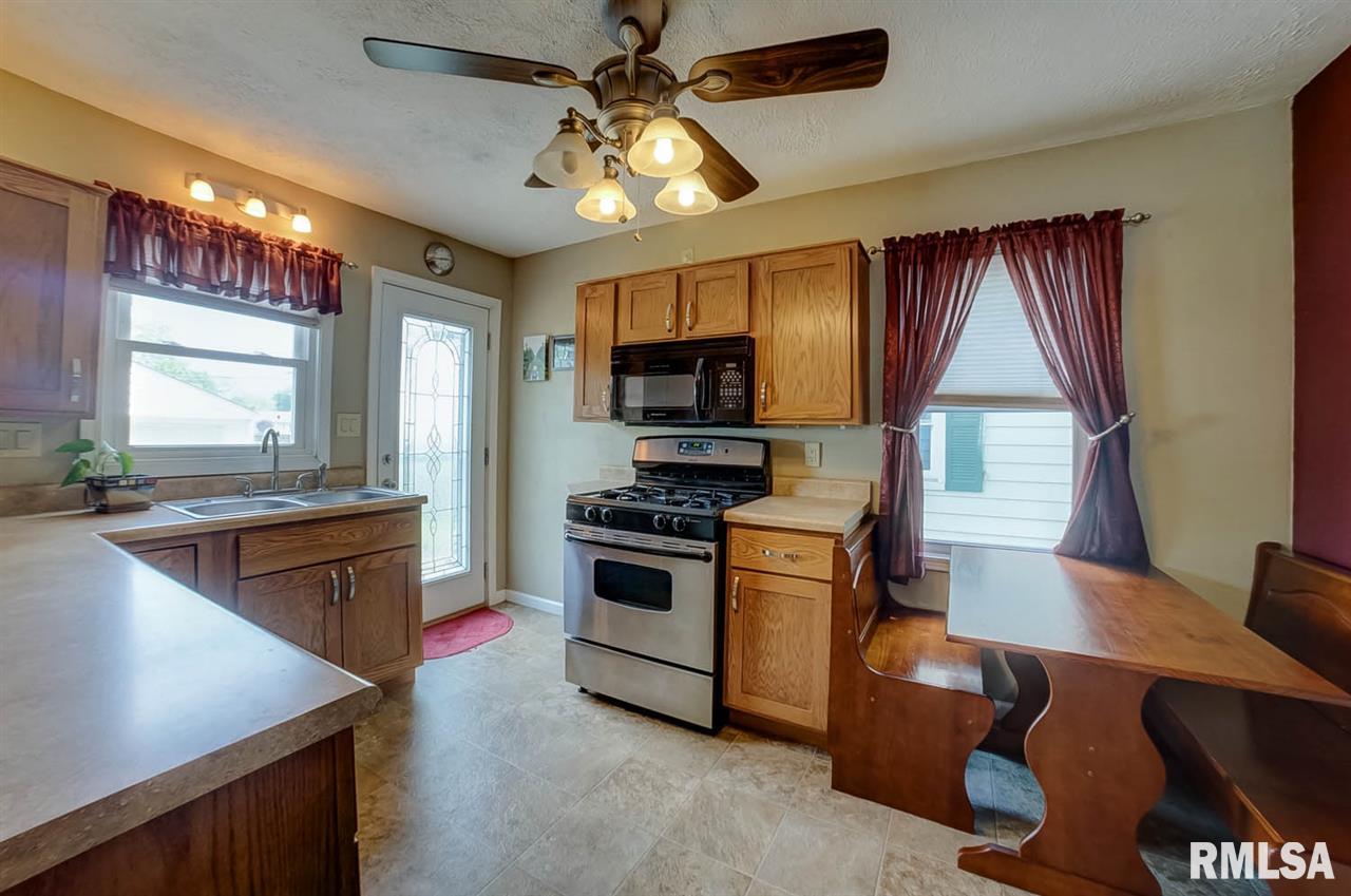 2020 North 20th Street Springfield, IL 62702 - Photo 13 of 36