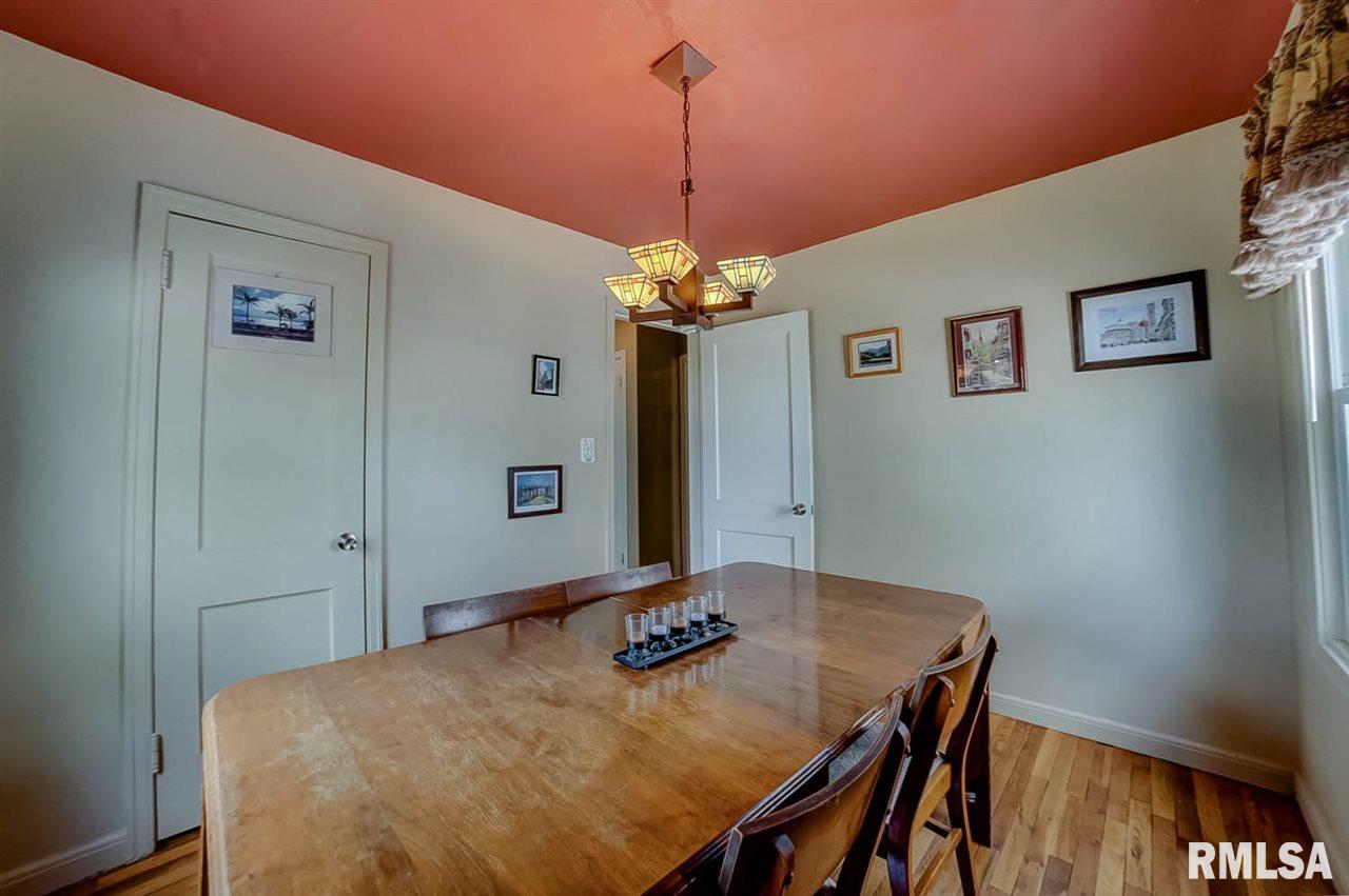 2020 North 20th Street Springfield, IL 62702 - Photo 15 of 36