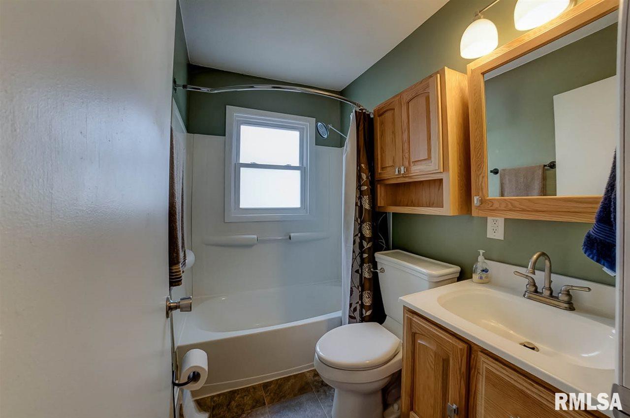 2020 North 20th Street Springfield, IL 62702 - Photo 17 of 36