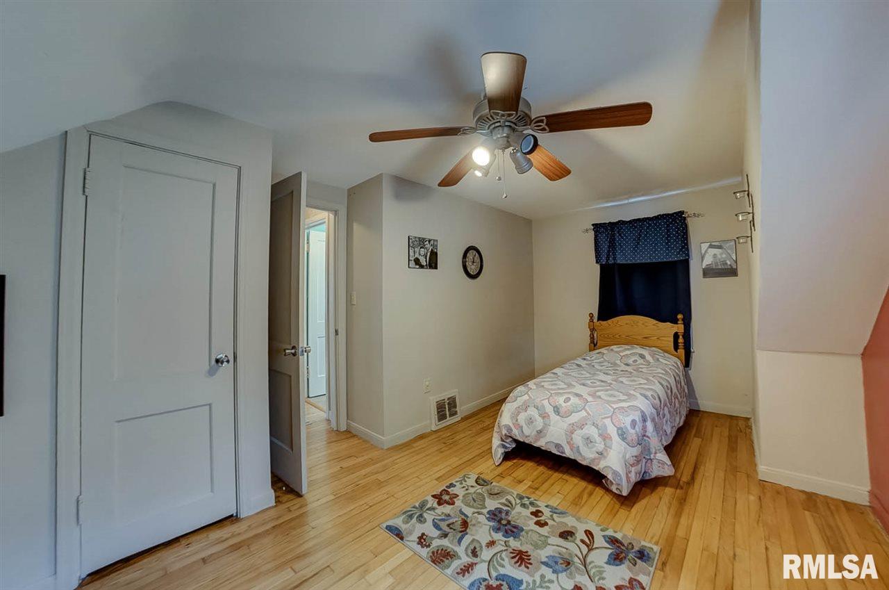 2020 North 20th Street Springfield, IL 62702 - Photo 23 of 36