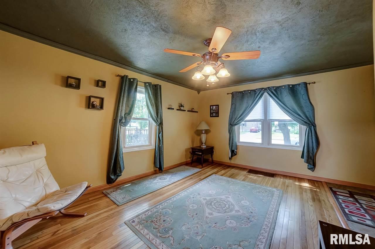 2020 North 20th Street Springfield, IL 62702 - Photo 8 of 36
