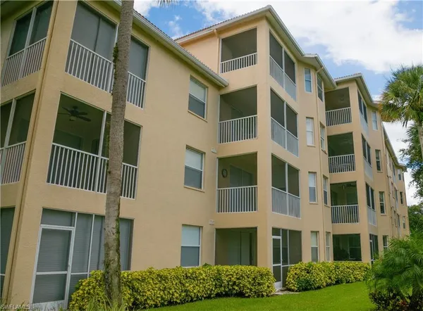 $2,995 | 8680 Cedar Hammock Circle, Unit 116, Naples, FL 34112