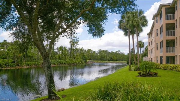 $2,995 | 8680 Cedar Hammock Circle, Unit 116, Naples, FL 34112