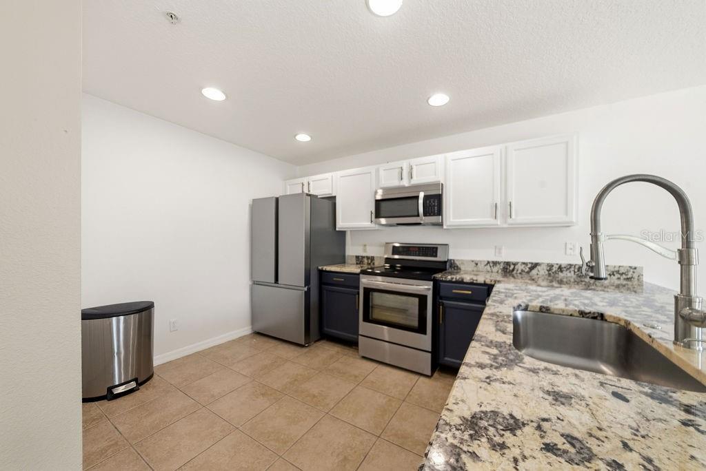 13506 Tea Rose Way, Unit 112 Orlando, FL 32824 - Photo 4 of 23