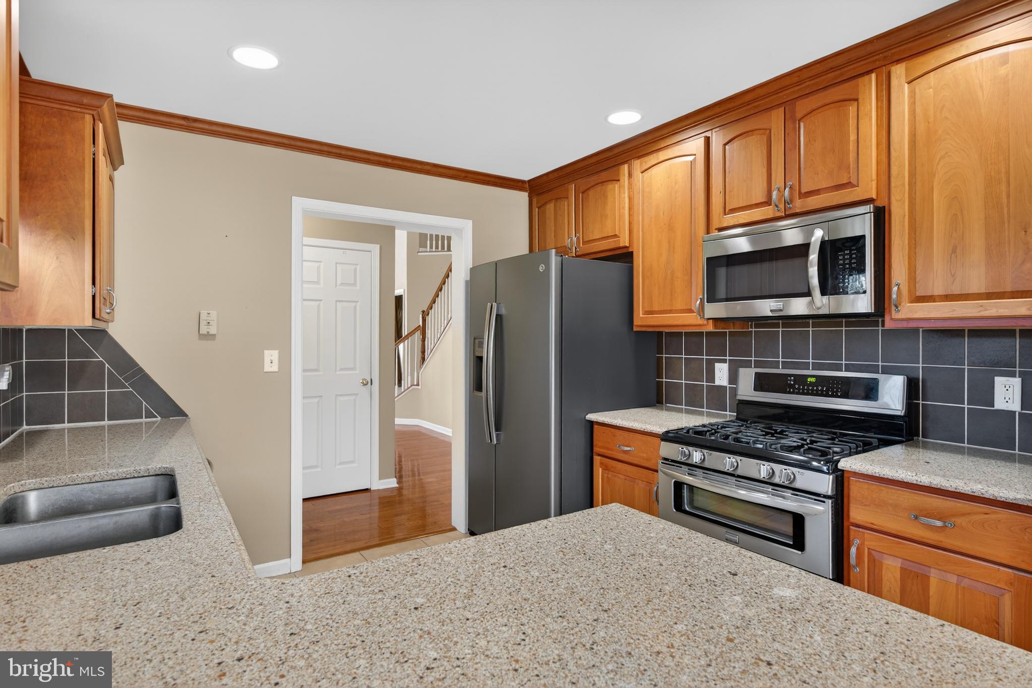 4375 Roth Farm Village Circle Mechanicsburg, PA 17050 - Photo 16 of 54