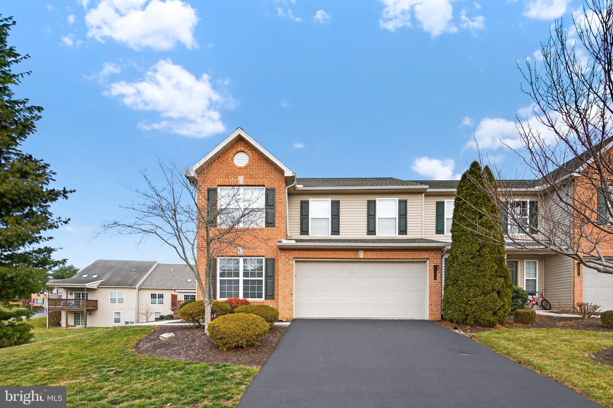 4375 Roth Farm Village Circle Mechanicsburg, PA 17050 - Photo 2 of 54