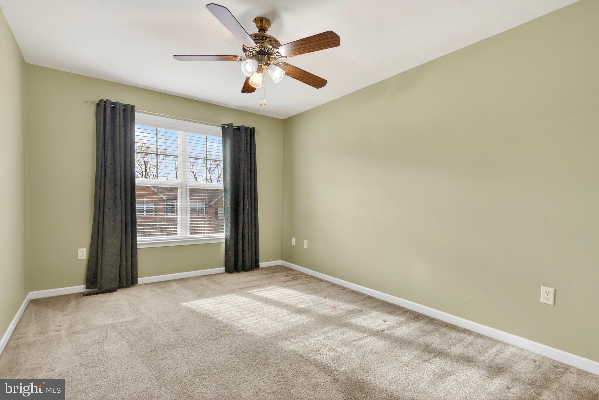 4375 Roth Farm Village Circle Mechanicsburg, PA 17050 - Photo 33 of 54