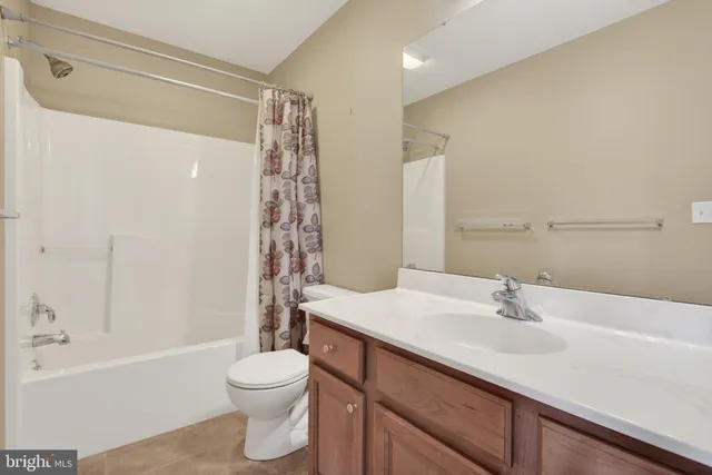 $409,000 | 4375 Roth Farm Village Circle, Mechanicsburg, PA 17050