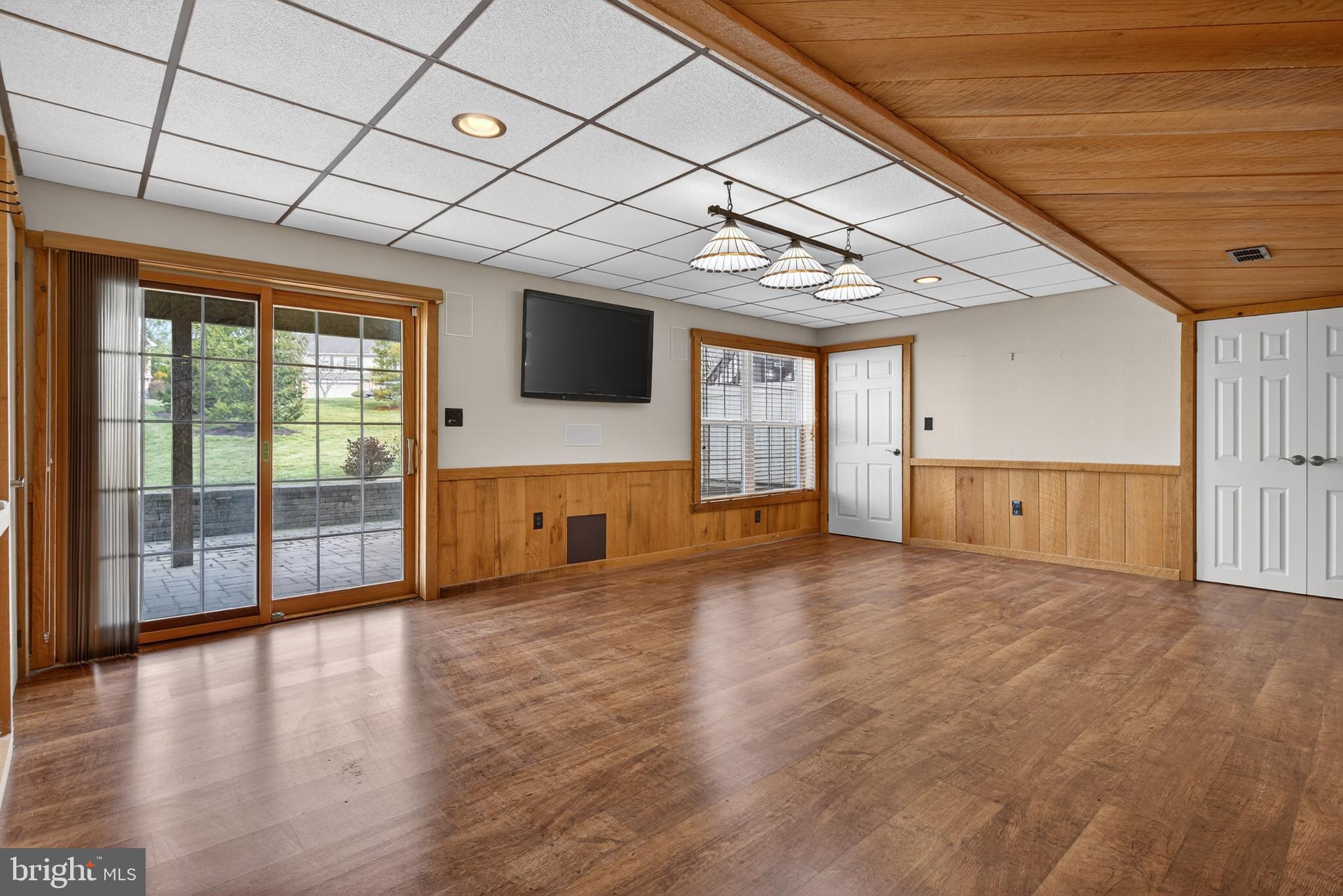 4375 Roth Farm Village Circle Mechanicsburg, PA 17050 - Photo 36 of 54