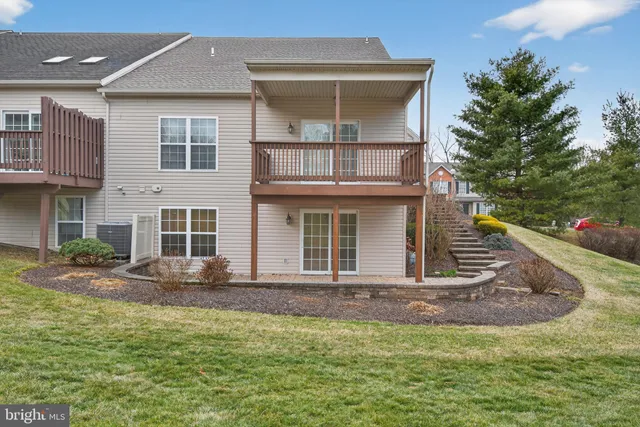 $409,000 | 4375 Roth Farm Village Circle, Mechanicsburg, PA 17050