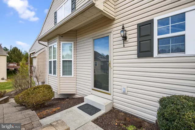 $409,000 | 4375 Roth Farm Village Circle, Mechanicsburg, PA 17050