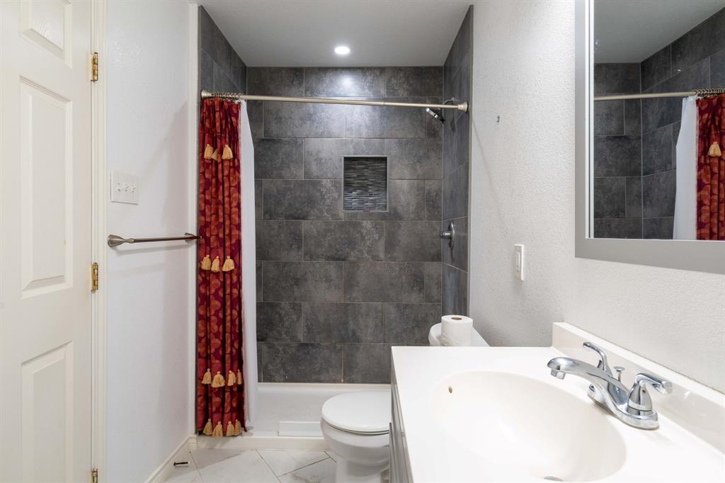 7128 Haverford Road Dallas, TX 75214 - Photo 24 of 24 Quarters