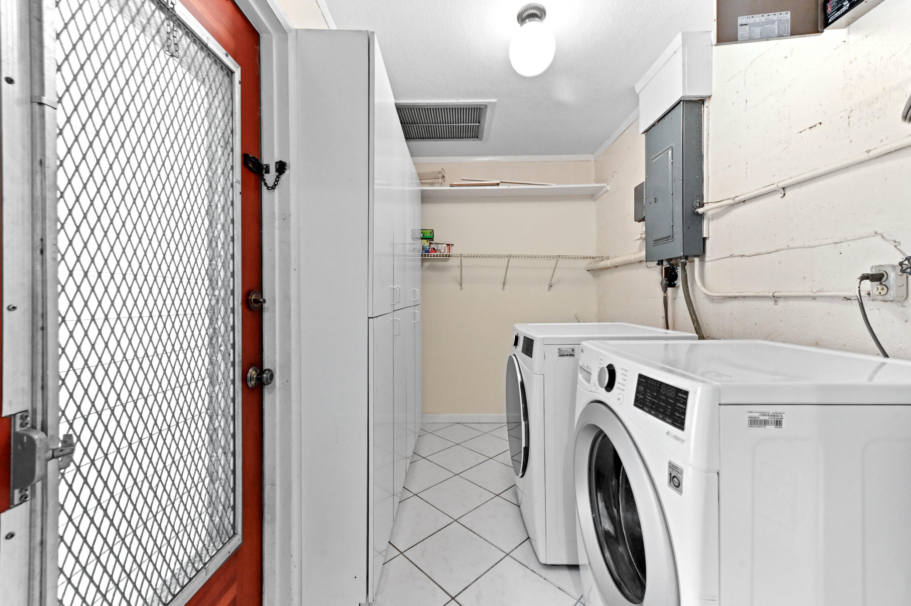 603 Laurel Road North Palm Beach, FL 33408 - Photo 31 of 45 12 laundry room 01