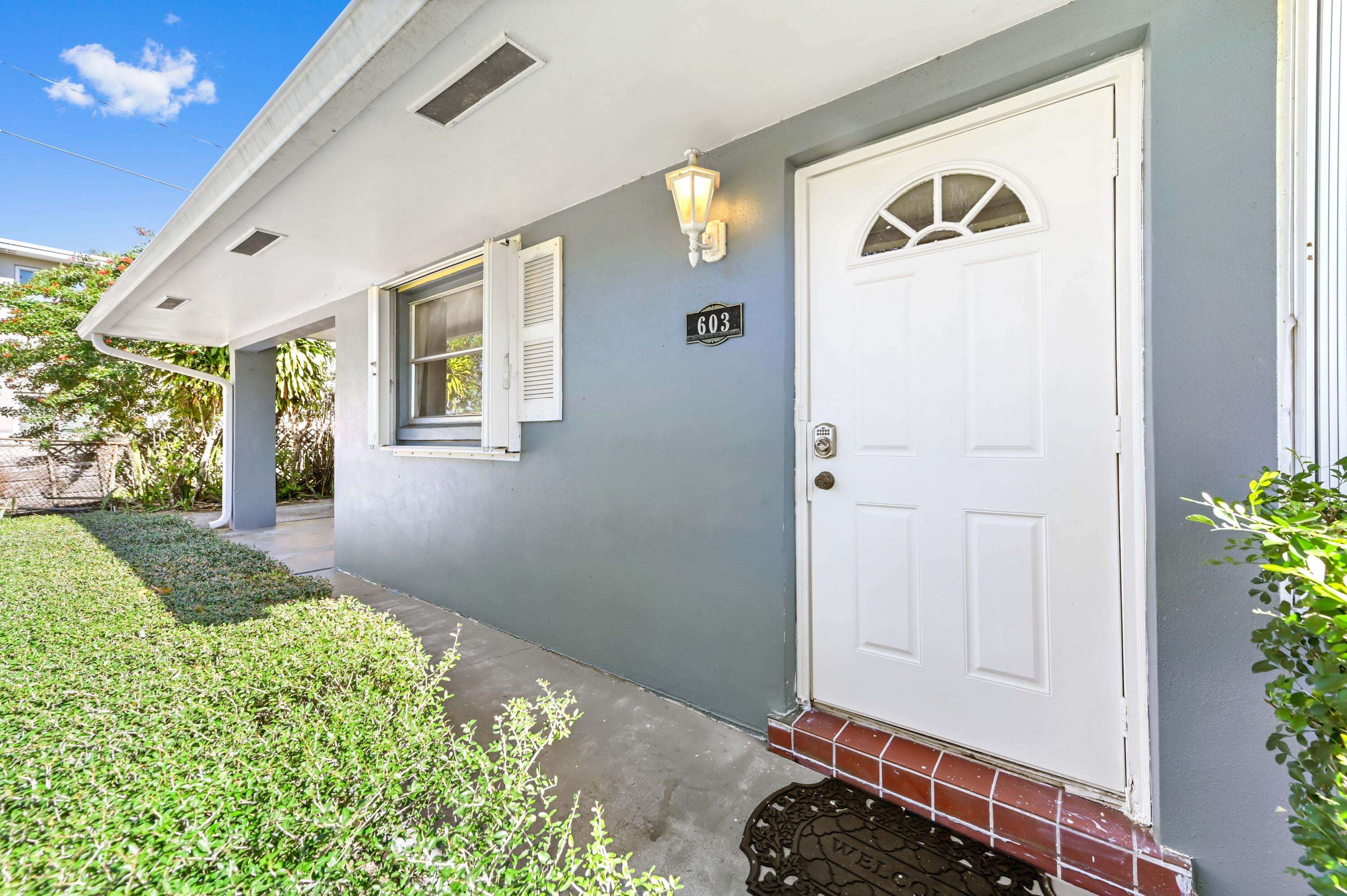 603 Laurel Road North Palm Beach, FL 33408 - Photo 38 of 45 03 entry 01