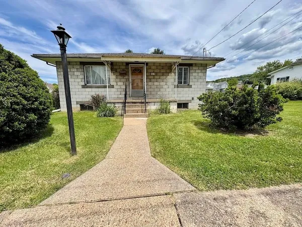 $149,900 | 407 Vine Street, Connellsville, PA 15425
