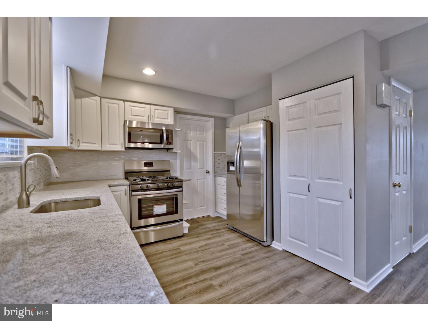 128 Oakmont Road Clementon, NJ 08021 - Photo 8 of 25 Gallery Image 8