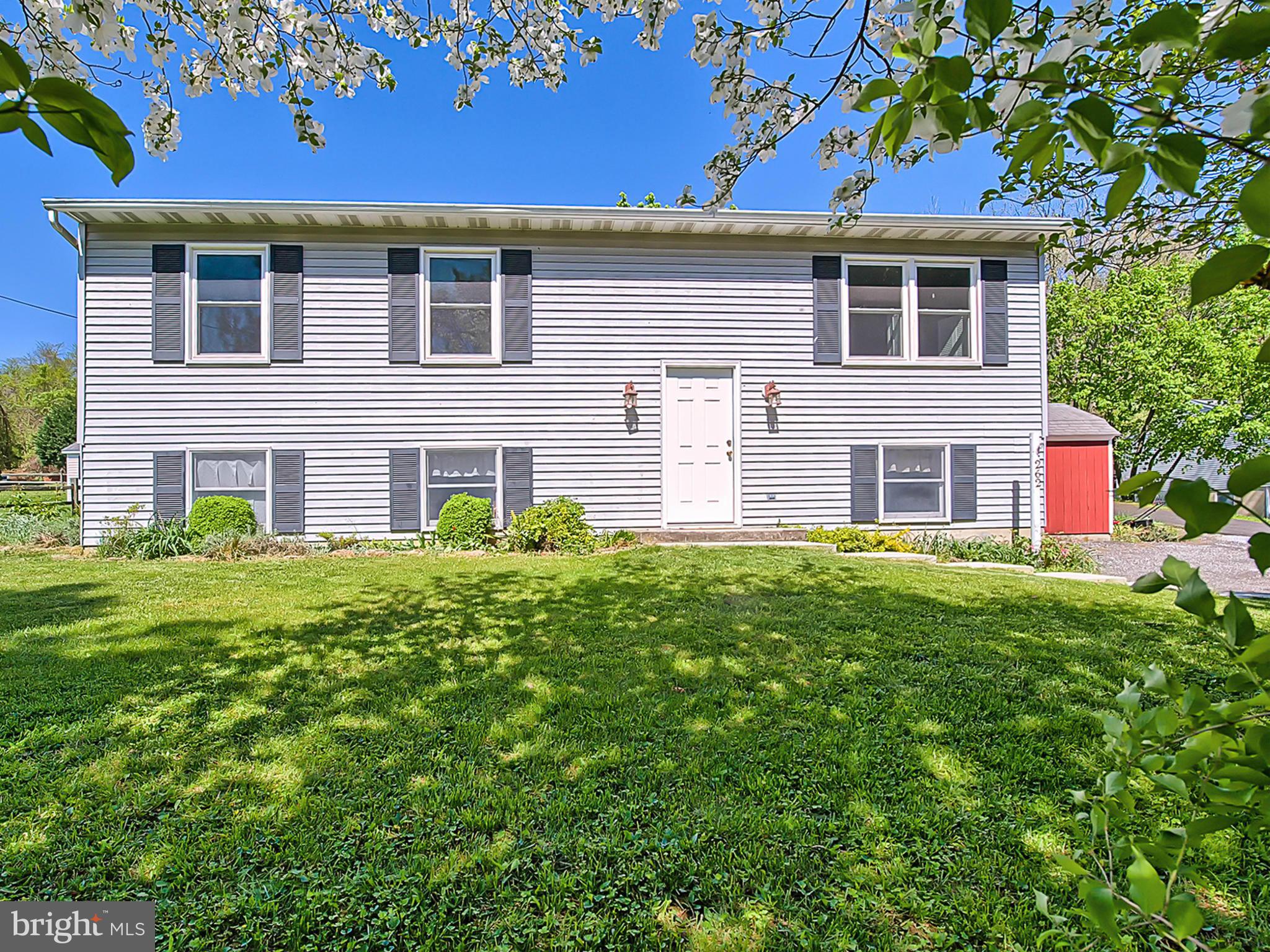 262 North Cranberry Road Westminster, MD 21157 - Photo 1 of 29 Exterior (Front)