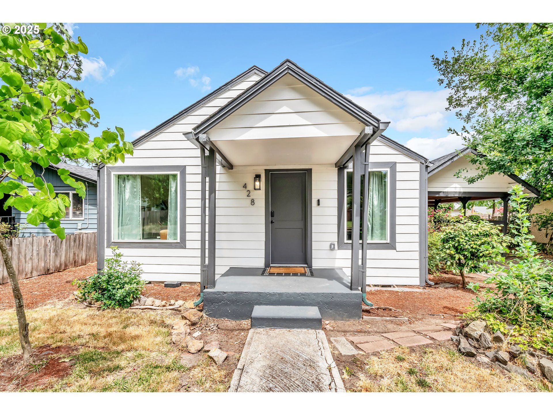 428 West Centennial Boulevard Springfield, OR 97477 - Photo 1 of 38