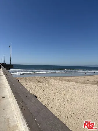 $5,000 | 2425 Ocean Avenue, Unit 1, Venice, CA 90291