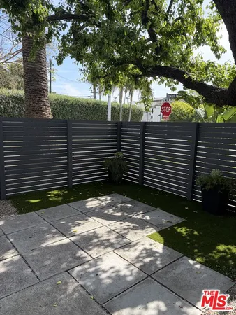 $5,000 | 2425 Ocean Avenue, Unit 1, Venice, CA 90291