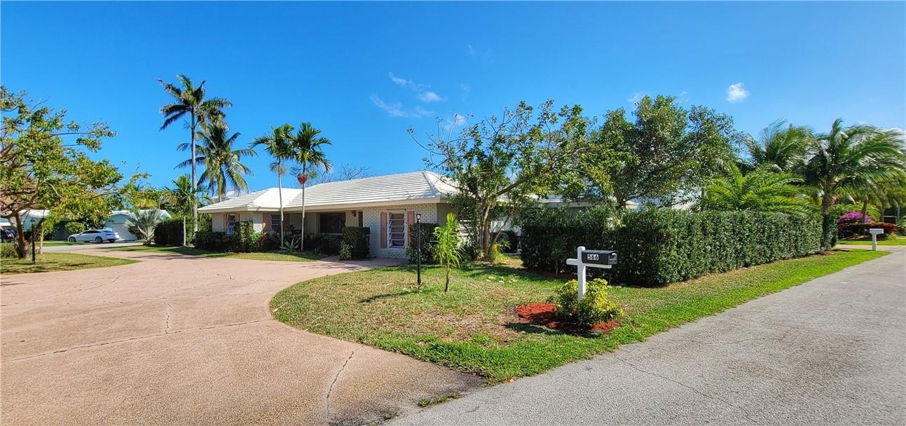 566 Northeast Spanish Trail Boca Raton, FL 33432 - Photo 10 of 35 Photo 10