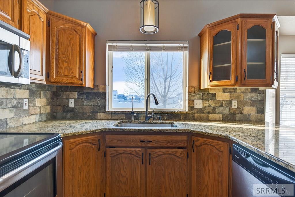 5013 Constitution Avenue Chubbuck, ID 83202 - Photo 10 of 42