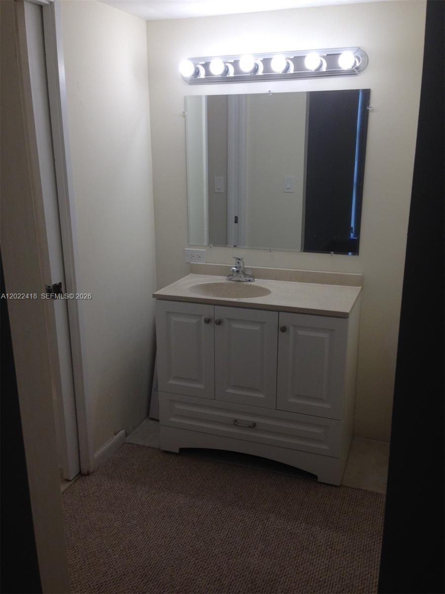 16909 North Bay Road, Unit 520 Sunny Isles Beach, FL 33160 - Photo 9 of 10