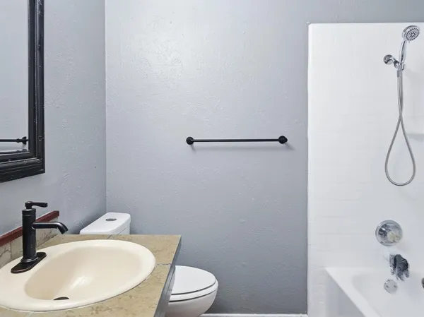 $1,700 | 803 10th Street, Princeton, TX 75407