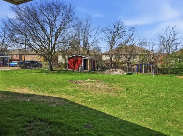 $1,700 | 803 10th Street, Princeton, TX 75407