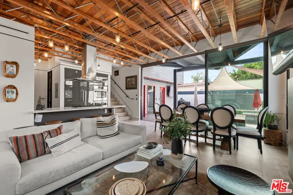 $12,999 | 601 North Crescent Heights Boulevard, Los Angeles, CA 90048