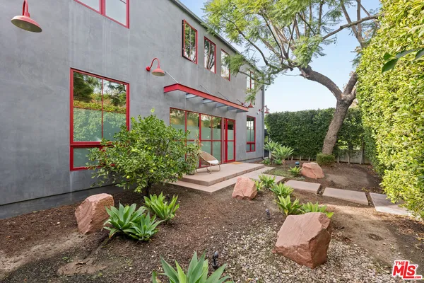 $12,999 | 601 North Crescent Heights Boulevard, Los Angeles, CA 90048