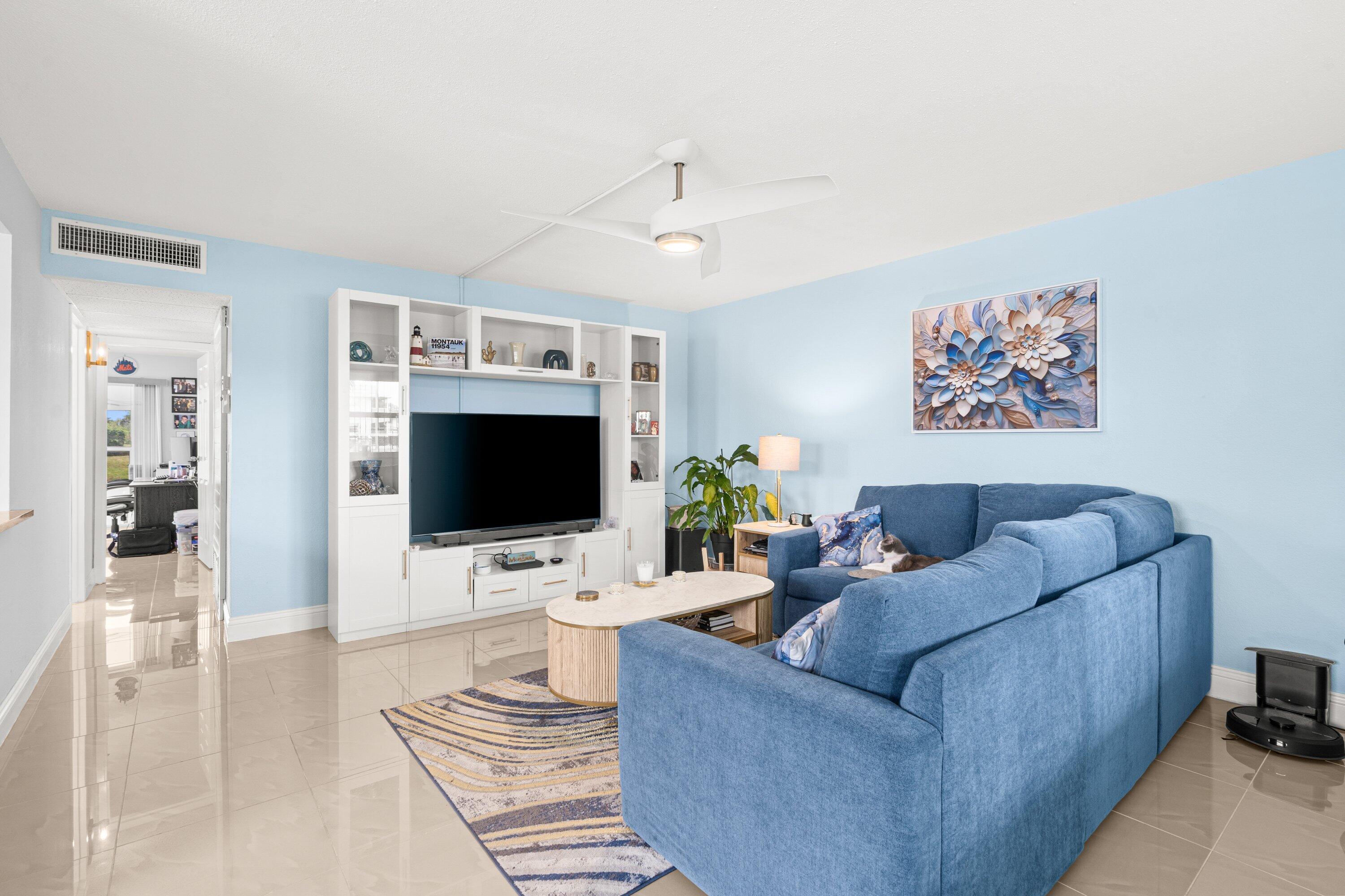 360 Monaco Court, Unit 360 Delray Beach, FL 33446 - Photo 2 of 26 Living Room 1