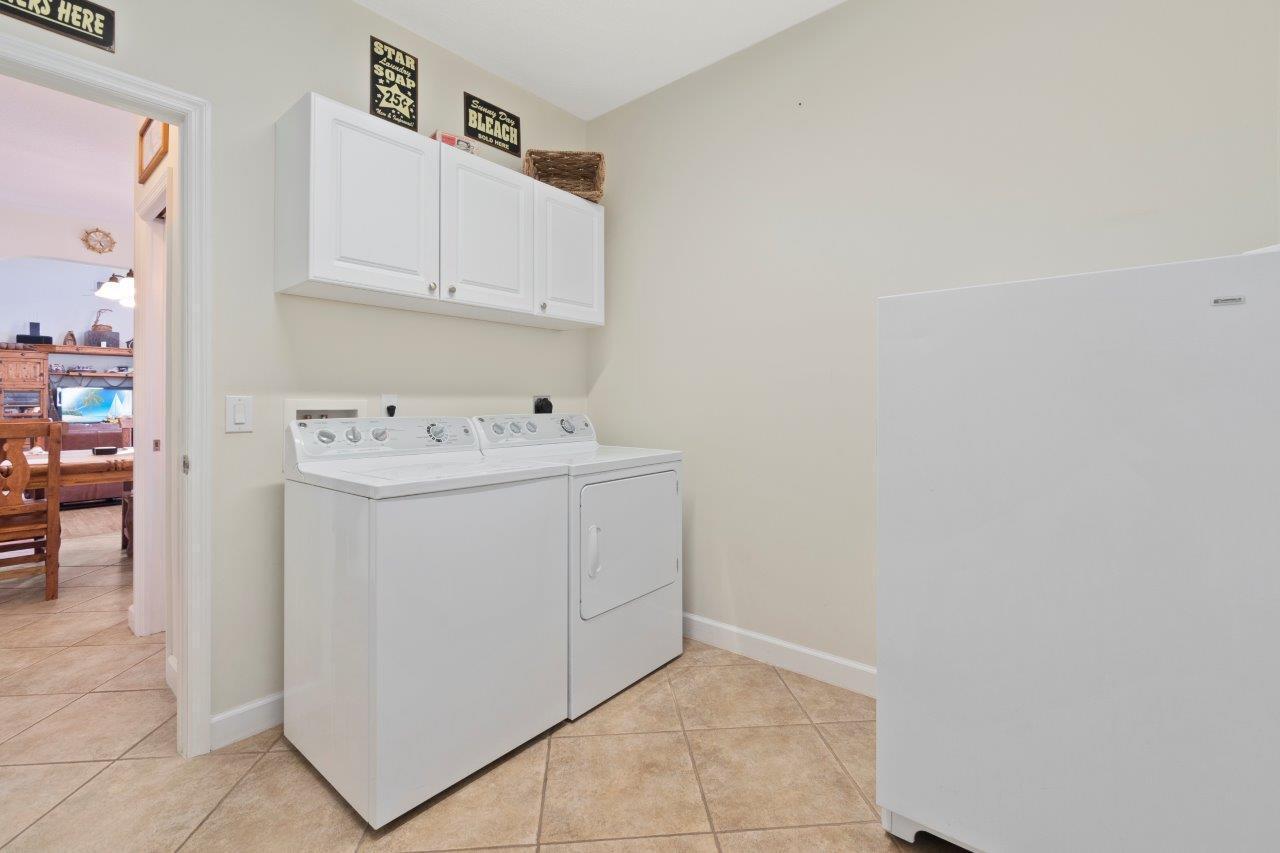 405 Southeast Salerno Road Stuart, FL 34997 - Photo 31 of 48 Laundry Room