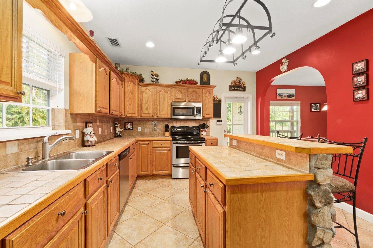 405 Southeast Salerno Road Stuart, FL 34997 - Photo 8 of 48 Kitchen