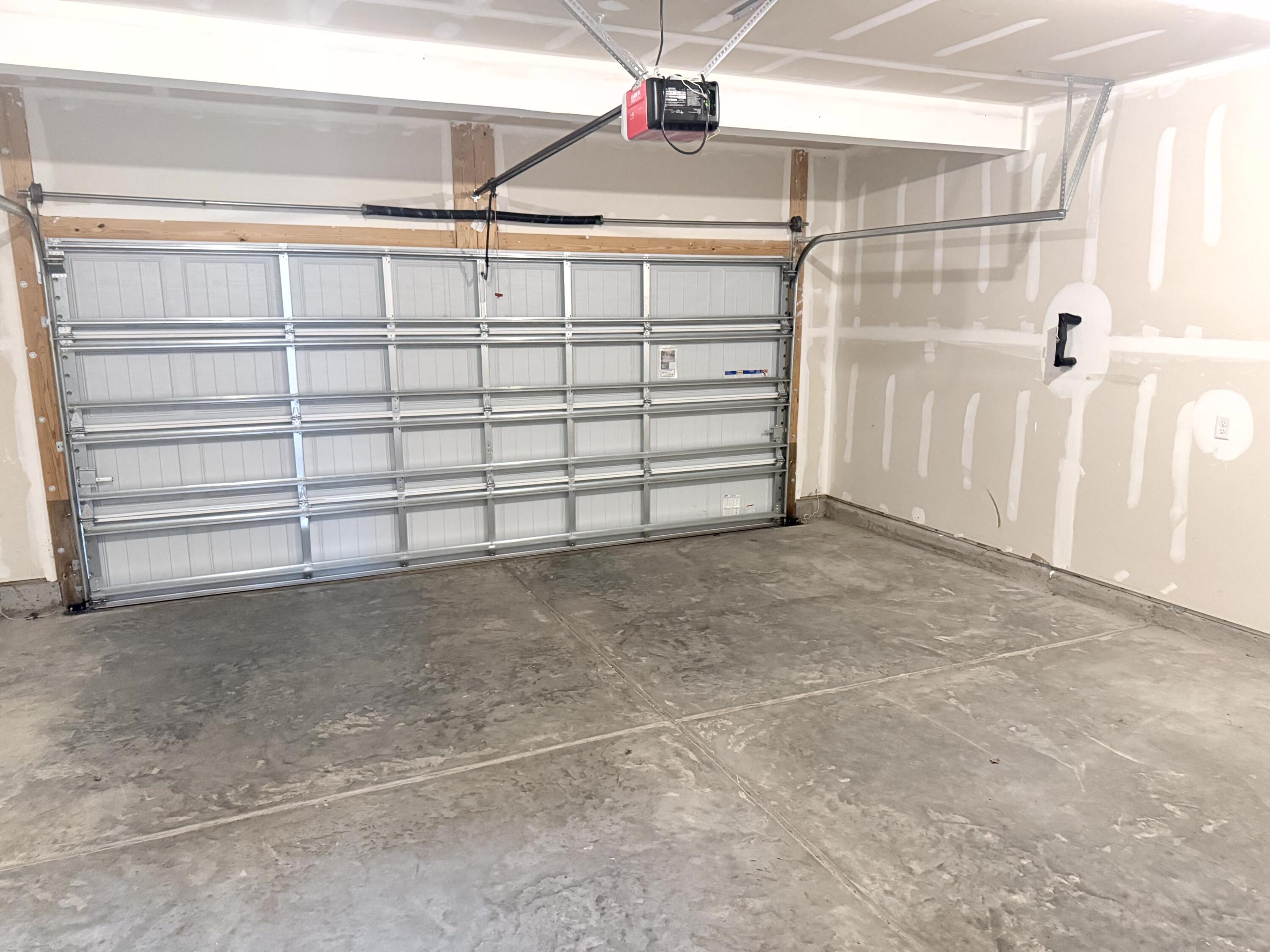 231 Hayworth Road Summerville, SC 29486 - Photo 27 of 33 2 Car Garage