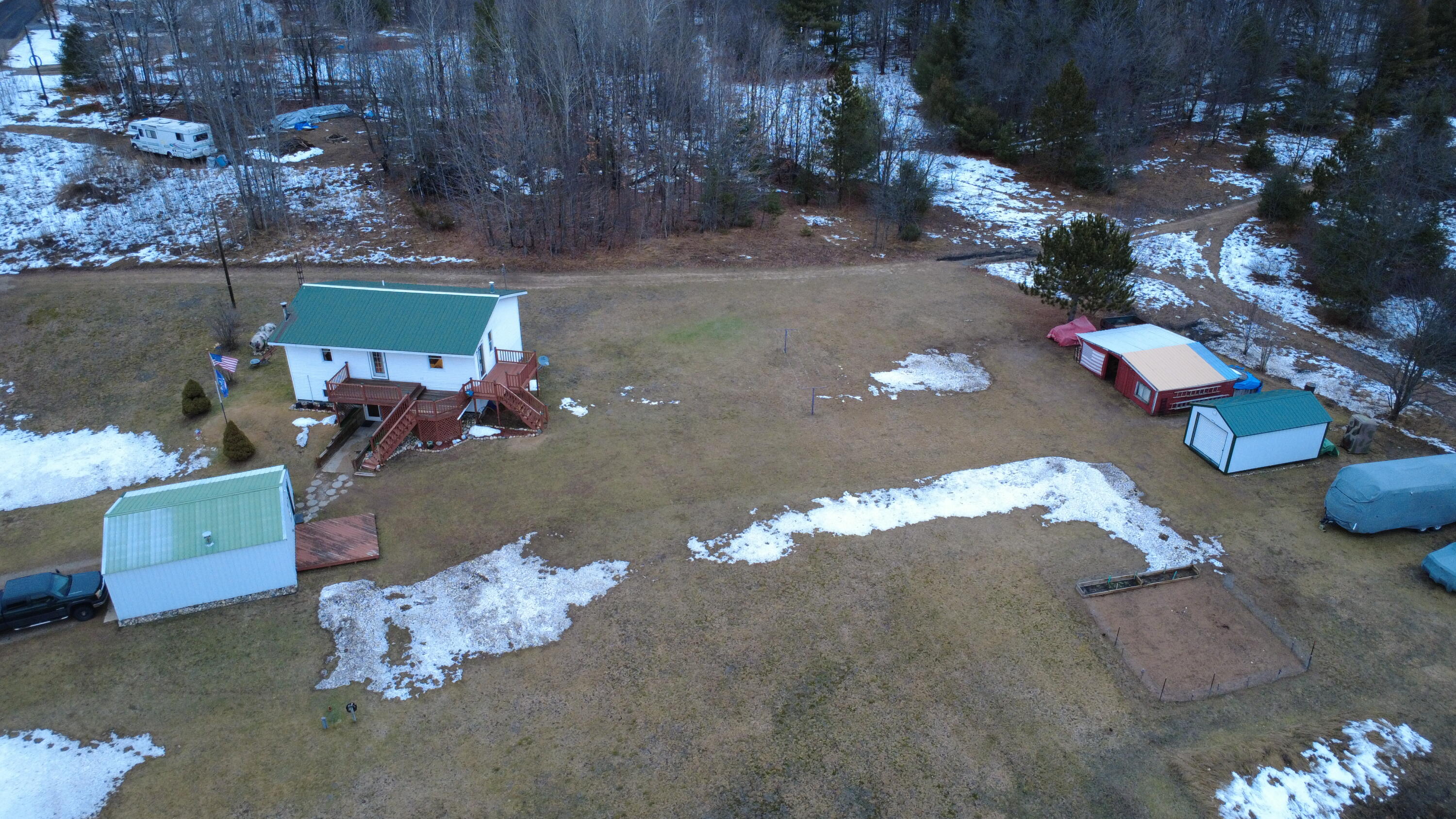 4301 North Ayr Road Alanson, MI 49706 - Photo 4 of 57 Gallery Image 4