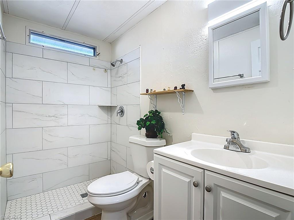 9 Moorhead Manor, Unit 9 Naples, FL 34112 - Photo 11 of 15