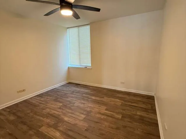 $1,900 | 5900 Forest View Road, Unit 1A, Lisle, IL 60532