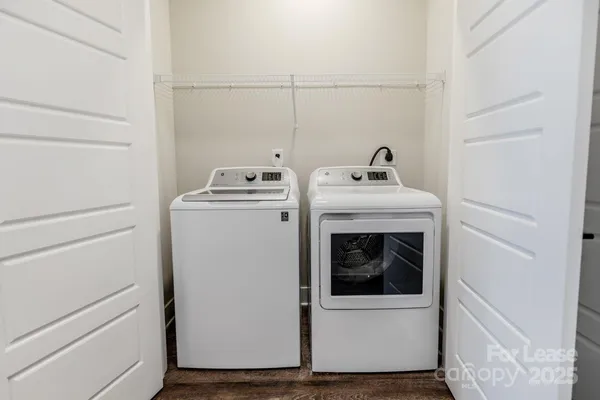 $2,551 | 101 West Morehead Street, Unit B1, Charlotte, NC 28202