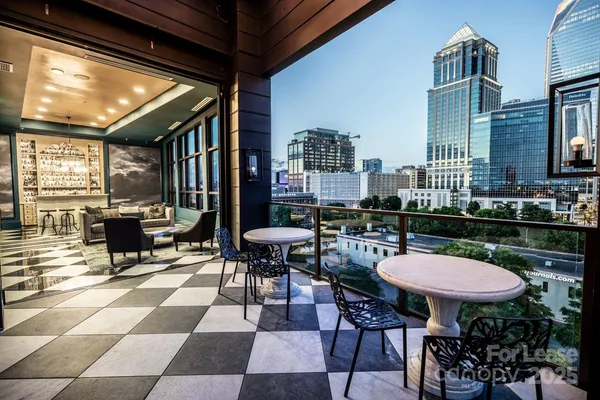 $2,551 | 101 West Morehead Street, Unit B1, Charlotte, NC 28202