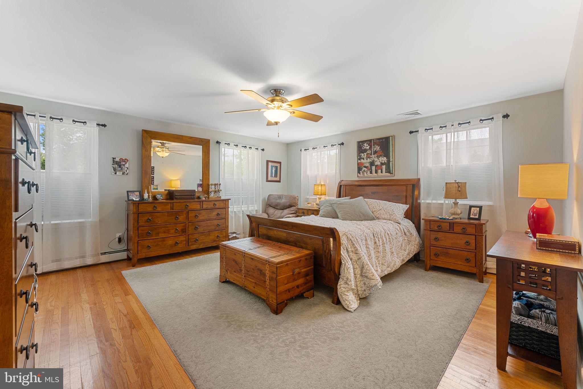 106 Deerfield Road Broomall, PA 19008 - Photo 16 of 35 1st floor primary bedroom with private full bath