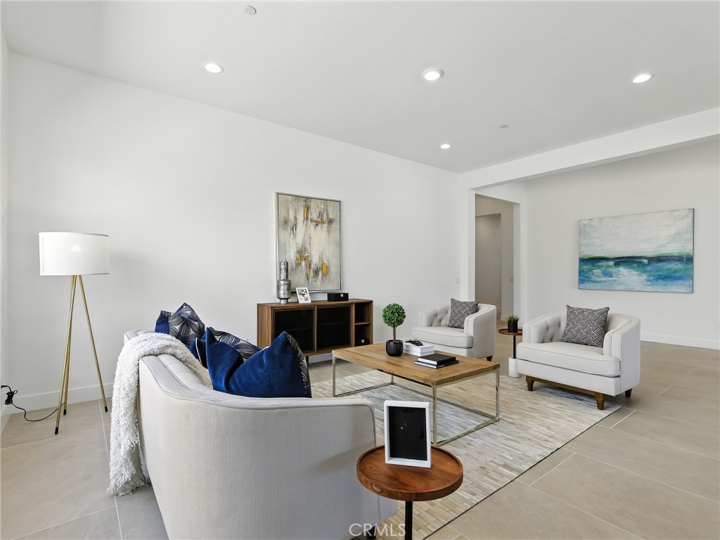 11925 Red Hawk Lane Porter Ranch, CA 91326 - Photo 13 of 33 Dining Room: Silverado Coastal Contemporary - Ridge Collection at Bella Vista - Homesite 58
