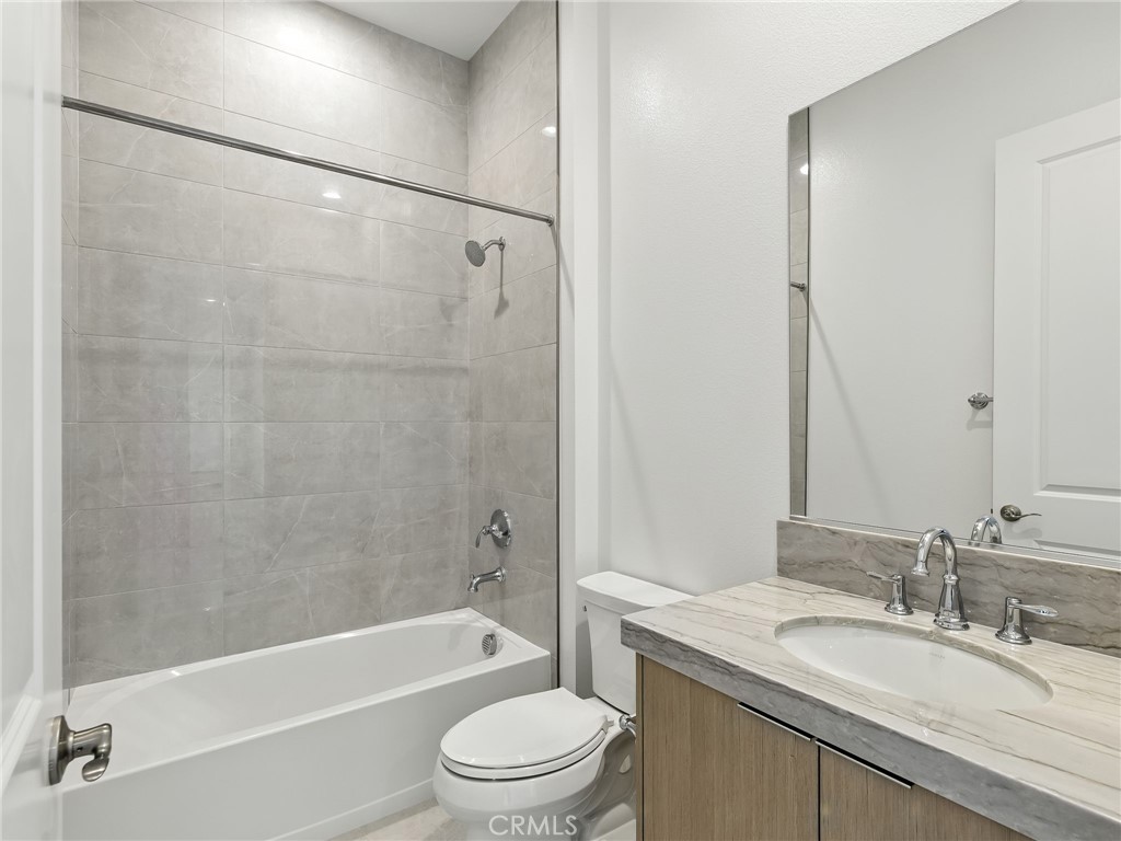 11925 Red Hawk Lane Porter Ranch, CA 91326 - Photo 25 of 33 Secondary Bathroom: Silverado Coastal Contemporary - Ridge Collection at Bella Vista - Homesite 58