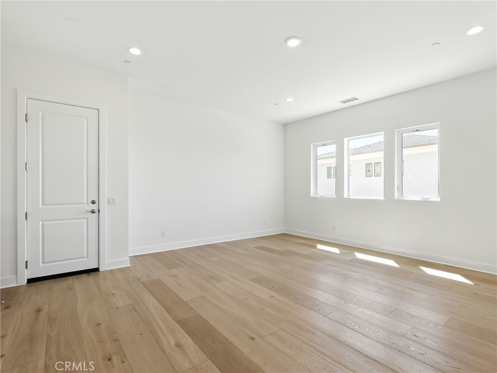 11925 Red Hawk Lane Porter Ranch, CA 91326 - Photo 28 of 33 Secondary Bedroom: Silverado Coastal Contemporary - Ridge Collection at Bella Vista - Homesite 58