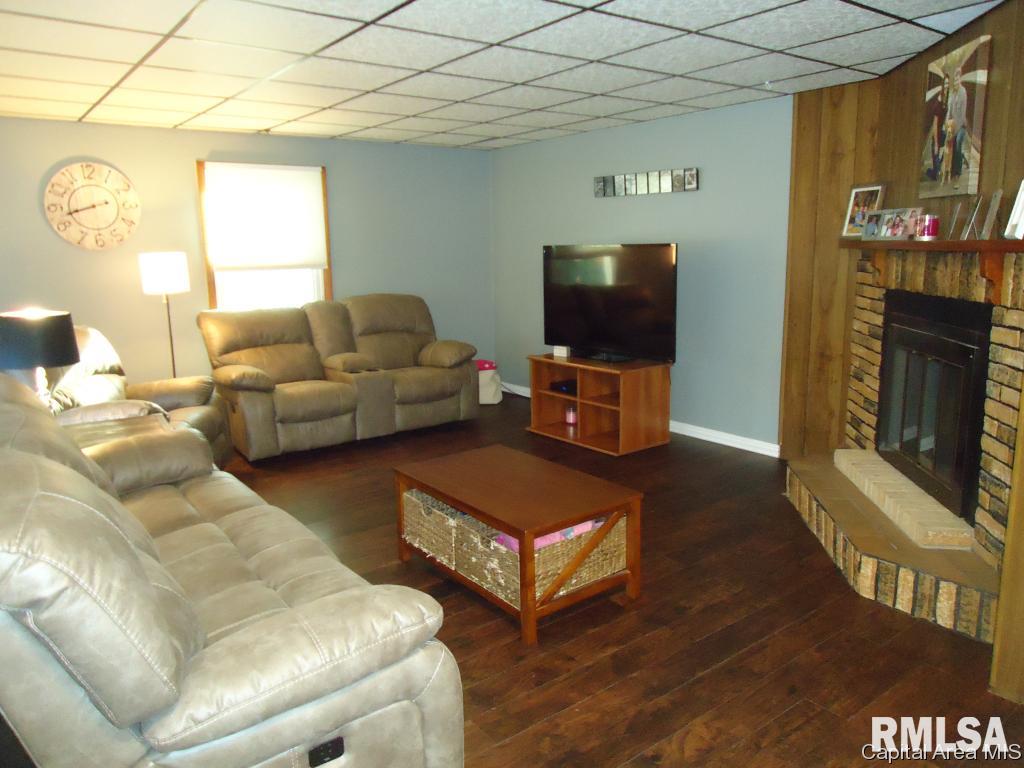 361 East Springfield Street Virginia, IL 62691 - Photo 3 of 12