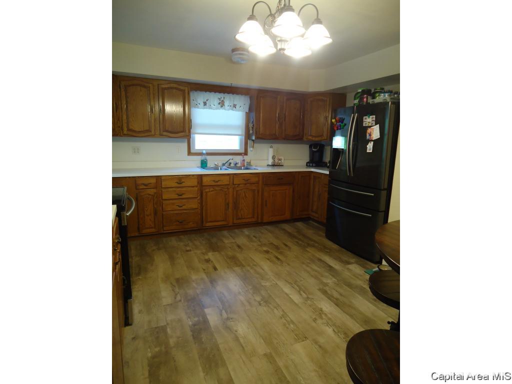 361 East Springfield Street Virginia, IL 62691 - Photo 4 of 12
